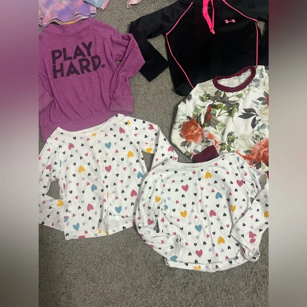 Set of 10 girls/ toddler/ 2T Winter long sleeve, Sweatshirt/ Zip-up shirt lot​ - Picture 4 of 8